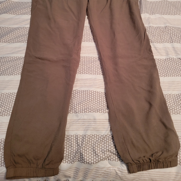Women's Loose Cargo Pants - Picture 1 of 3